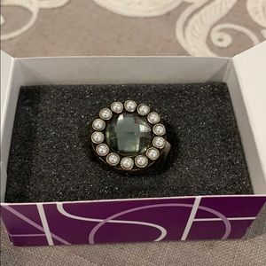 NWT Lia Sophia “Centerpiece” ring size 8